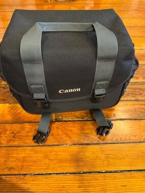 Canon Black and Gray Compact Messenger Camera Bag